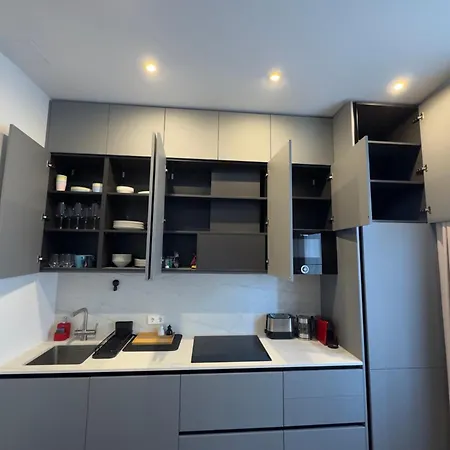 Flat 43 *